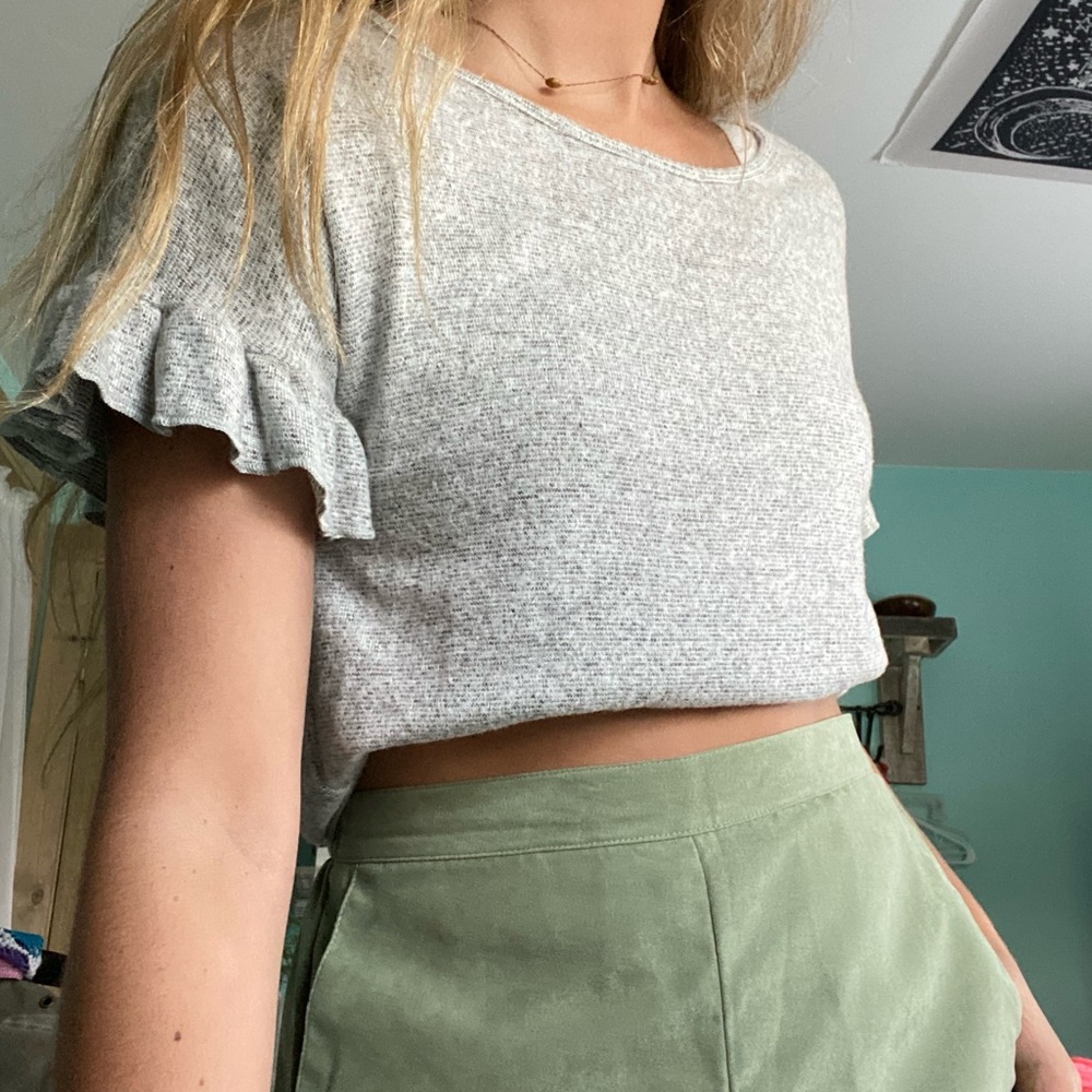 Ruffle sleeve knit top
